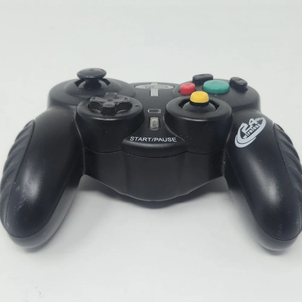 Mad Catz GameCube Wireless Controller Black Item 5686 NO RECEIVER